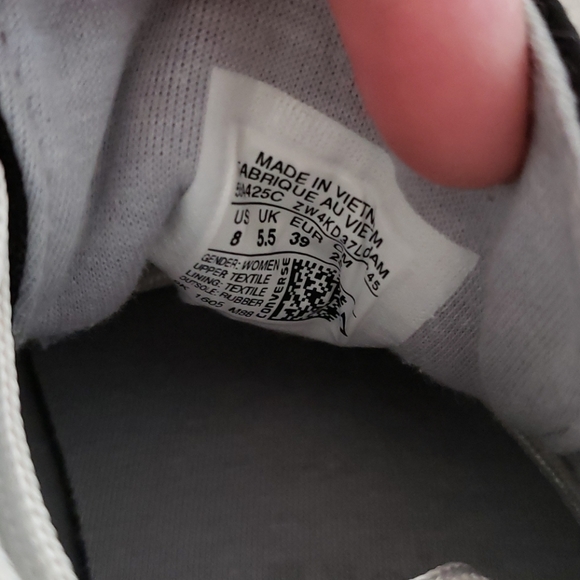 Converse All Star Women Sneaker,  Black, Size 8 - Picture 14 of 15